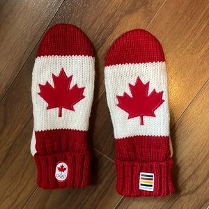 Hudson’s Bay 2016 Olympic Red Mittens